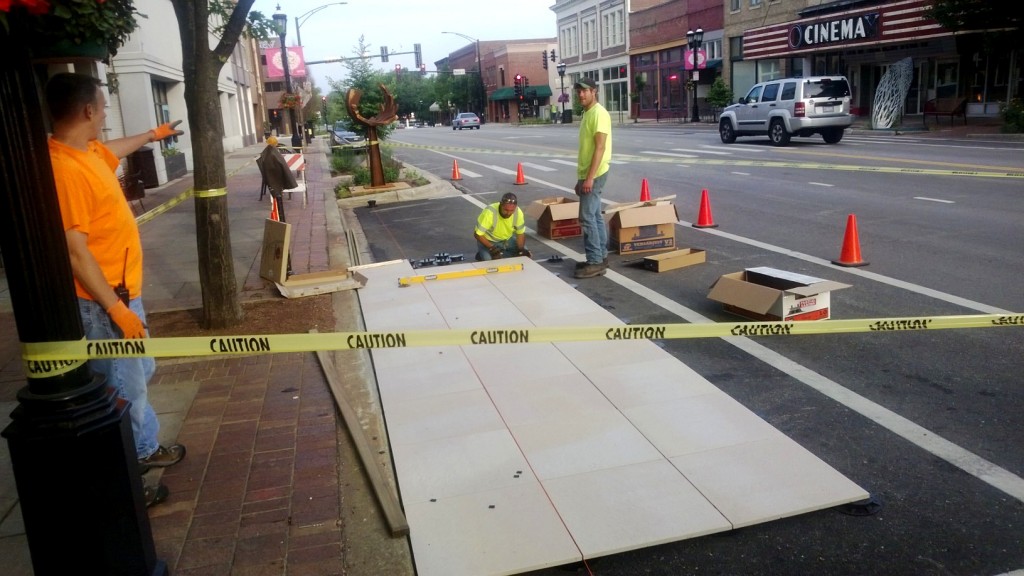 Curbanas in downtown Urbana